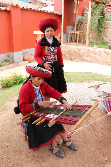 weaving traditions from inca times